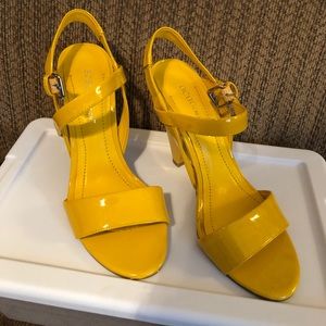 BCNGeneration yellow heels
